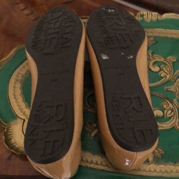 Adrienne Vittadini Tan flat Peep-Toe Shoes - Picture 6 of 8